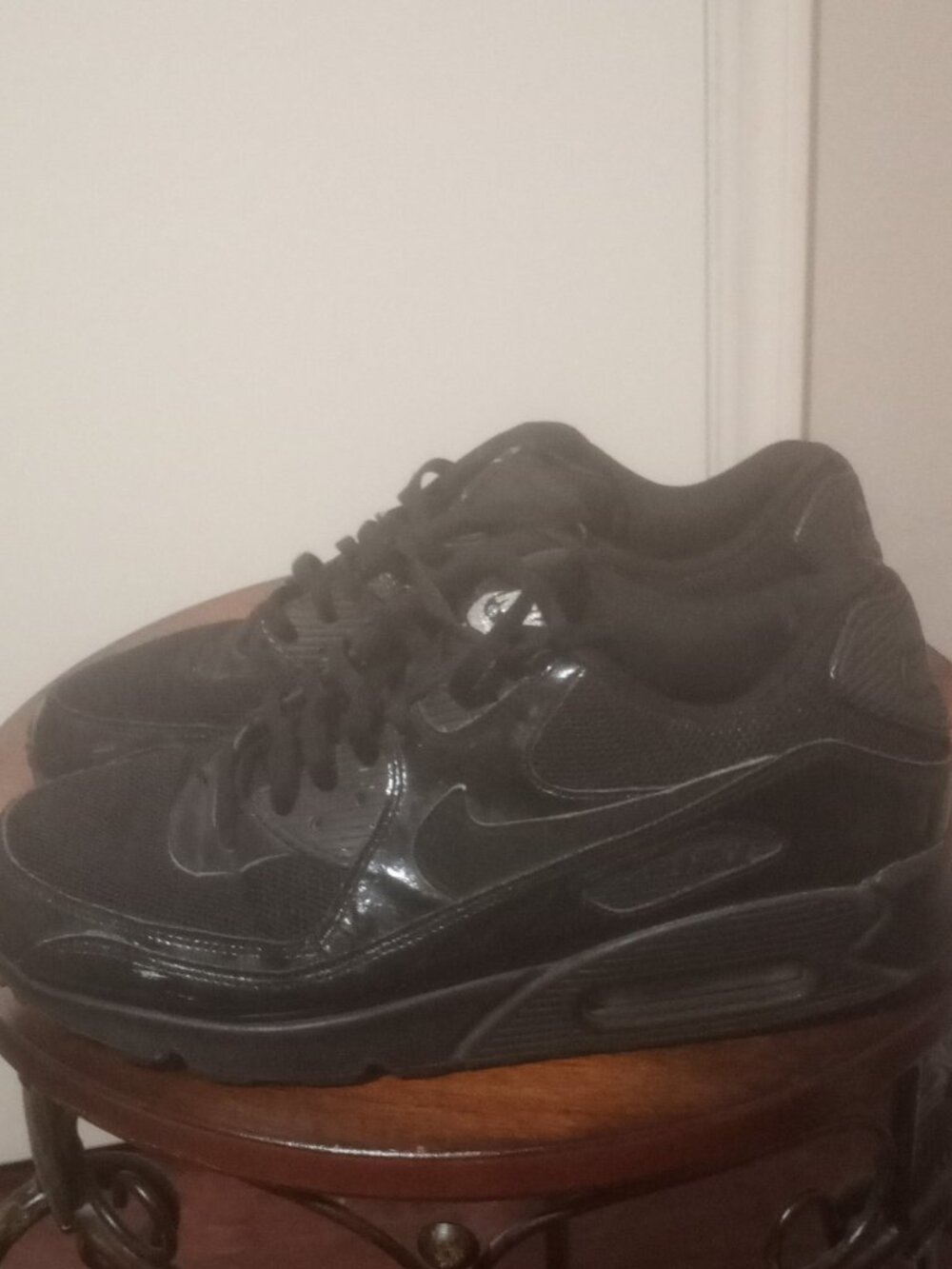 Nike Air Max 90 Triple Black Patent Leather Sneakers 443817-002 women's Size 11 - Picture 9 of 13